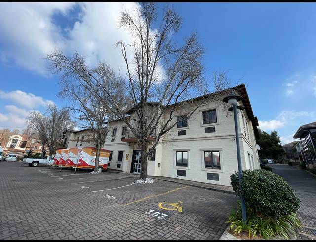 257M² OFFICE FOR SALE IN LYME PARK